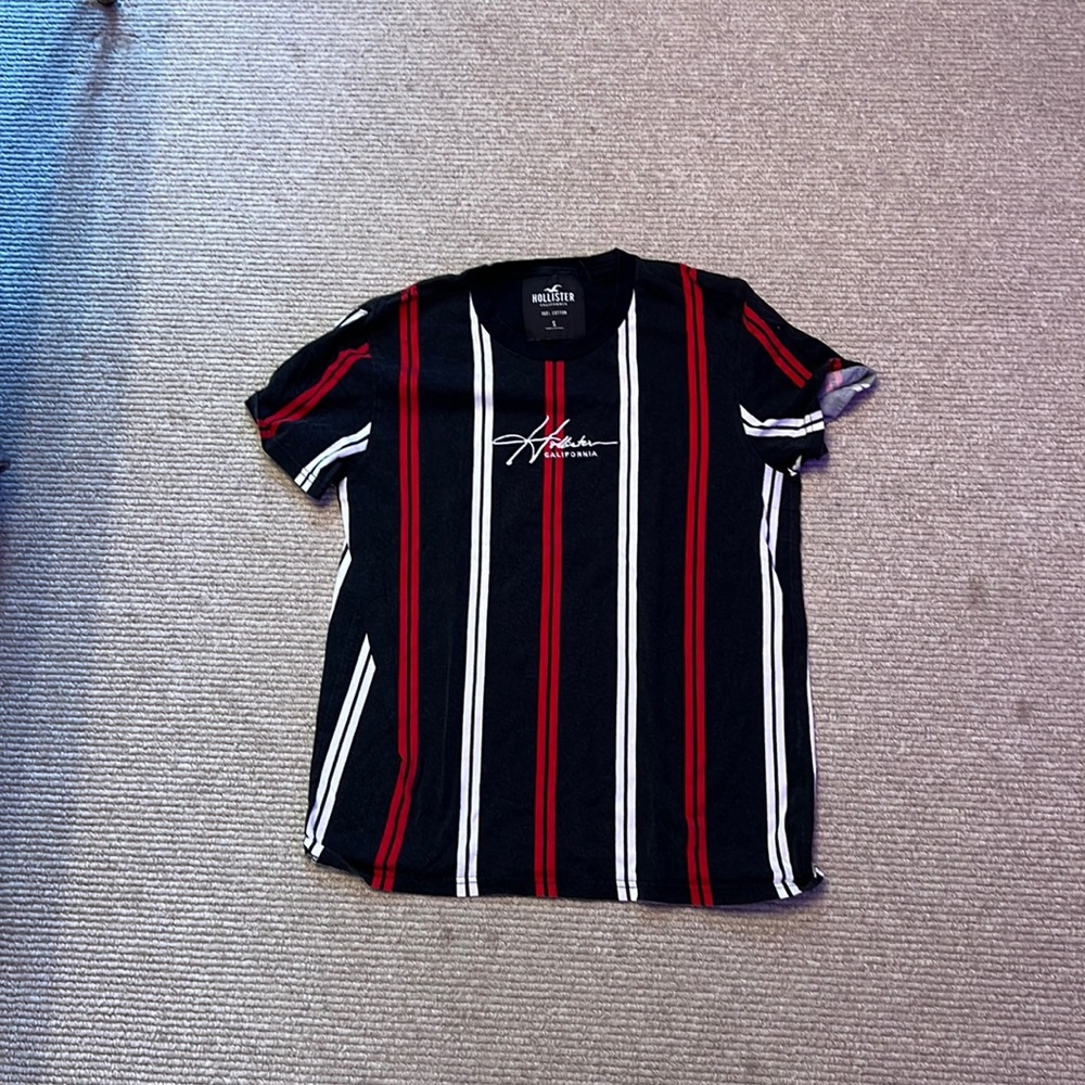Large striped hollister t shirt